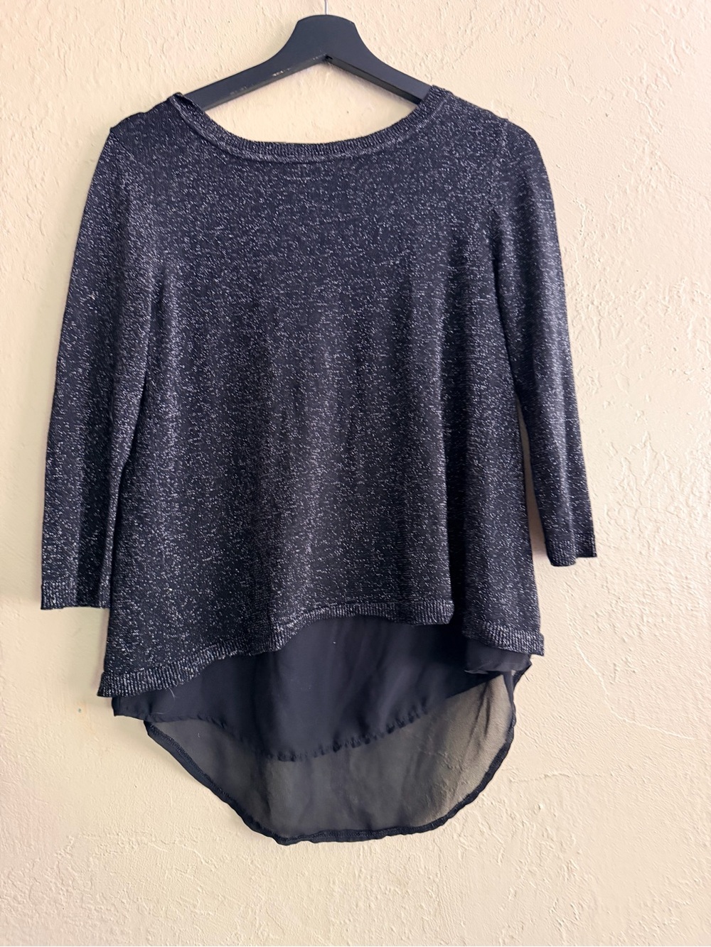 Verve Ami Woman’s Black & Gold Layered Knit Hi-Low Blouse with Sheer Back Size S